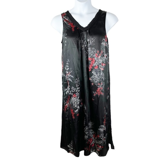 Donna Nadeau Black V Neck Asian Dark Floral Silky Nightgown - Picture 11 of 12